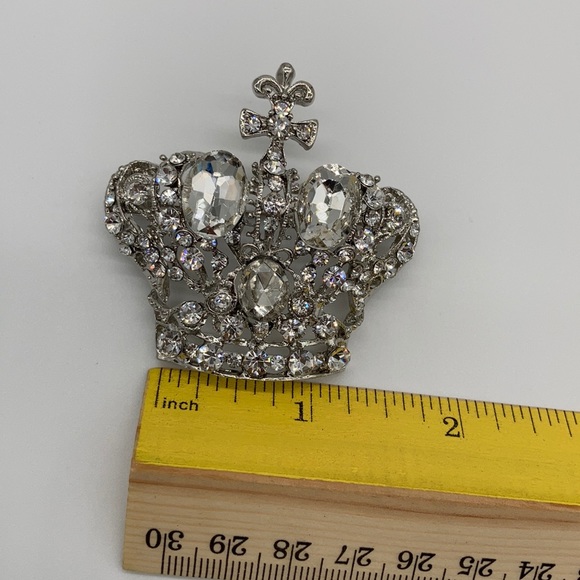 NWT White Rhinestone Crown Pin Brooch - Picture 5 of 5